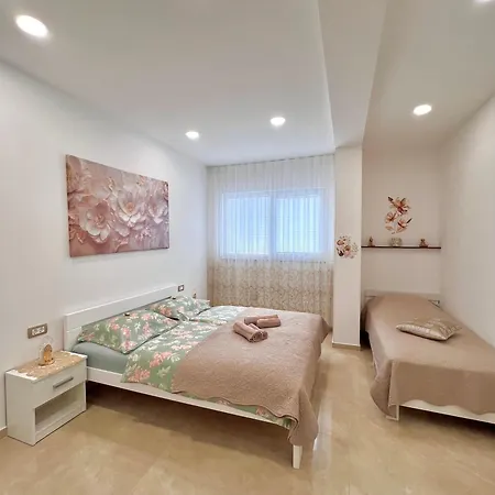 Apartment M&m